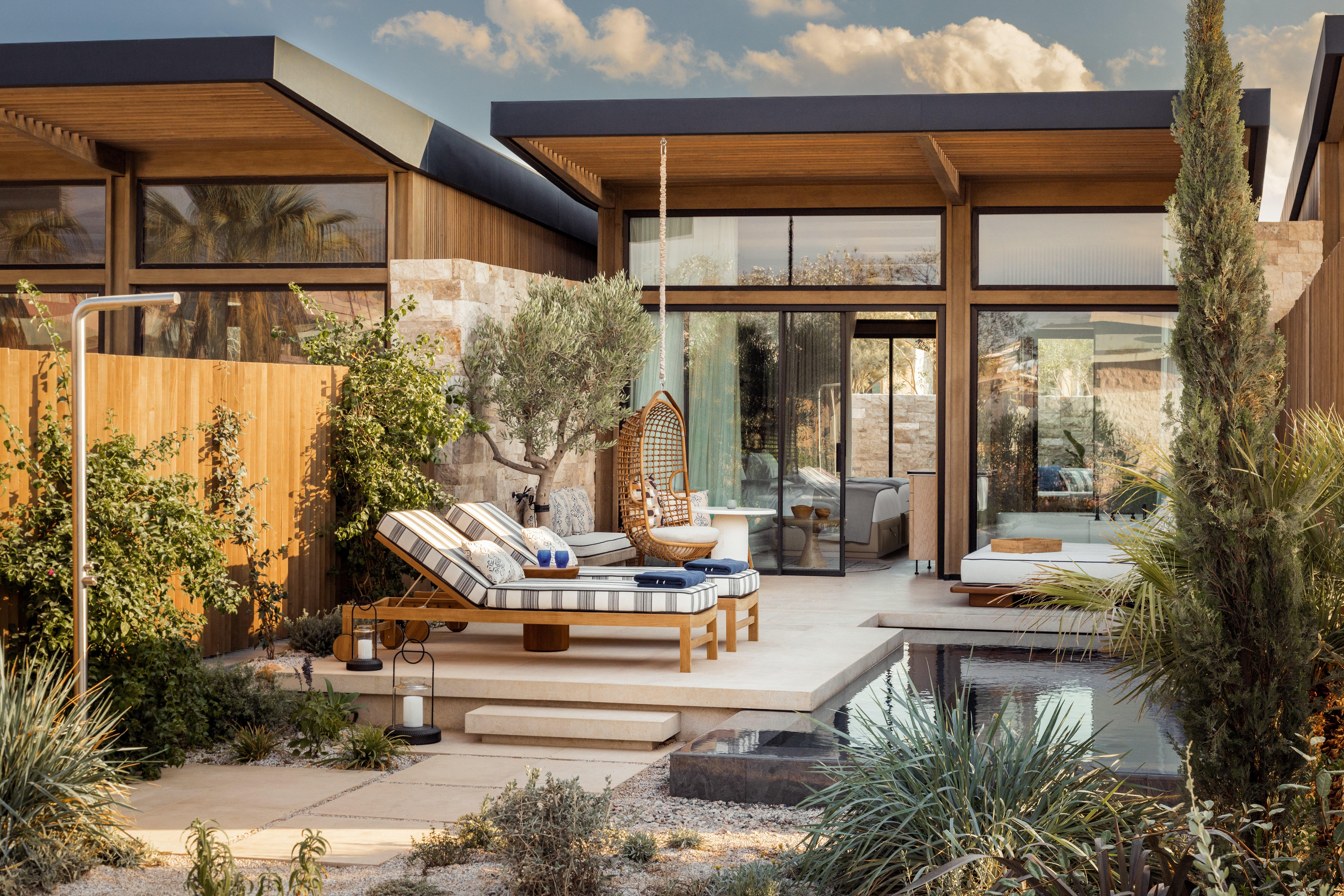 Bungalow garden view